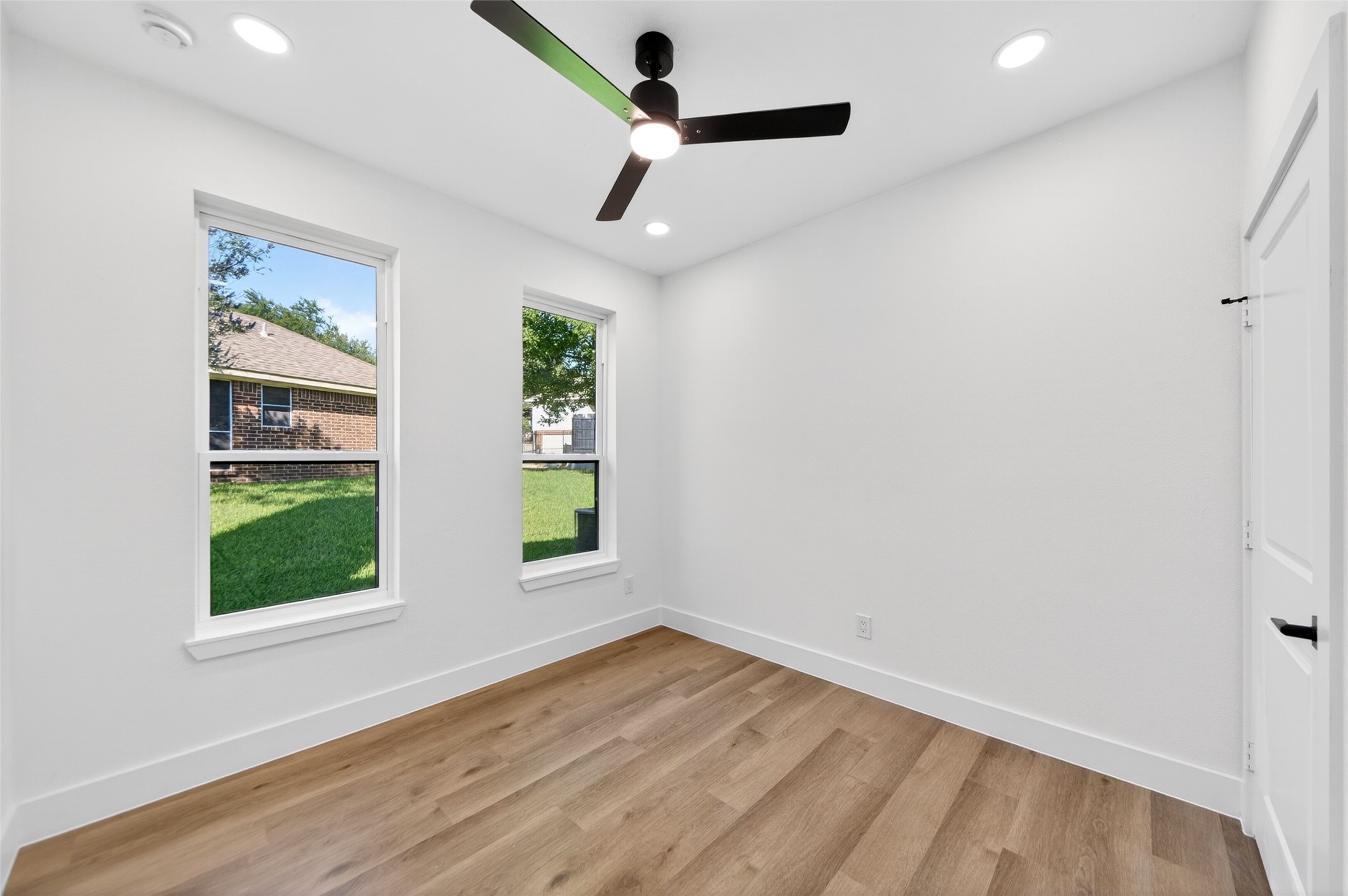 1213 Sycamore Drive Carrollton TX 75007