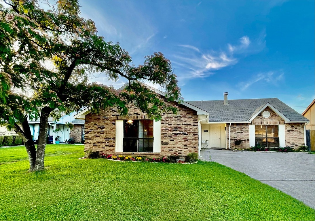 2209 Sharpshire Lane Arlington TX 76014
