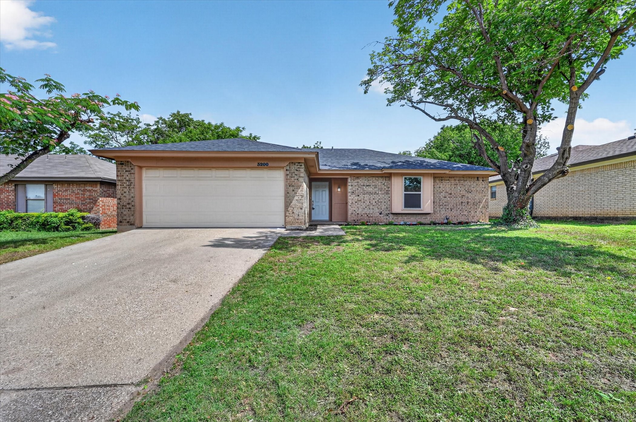 3200 S Meadow Drive Fort Worth TX 76133