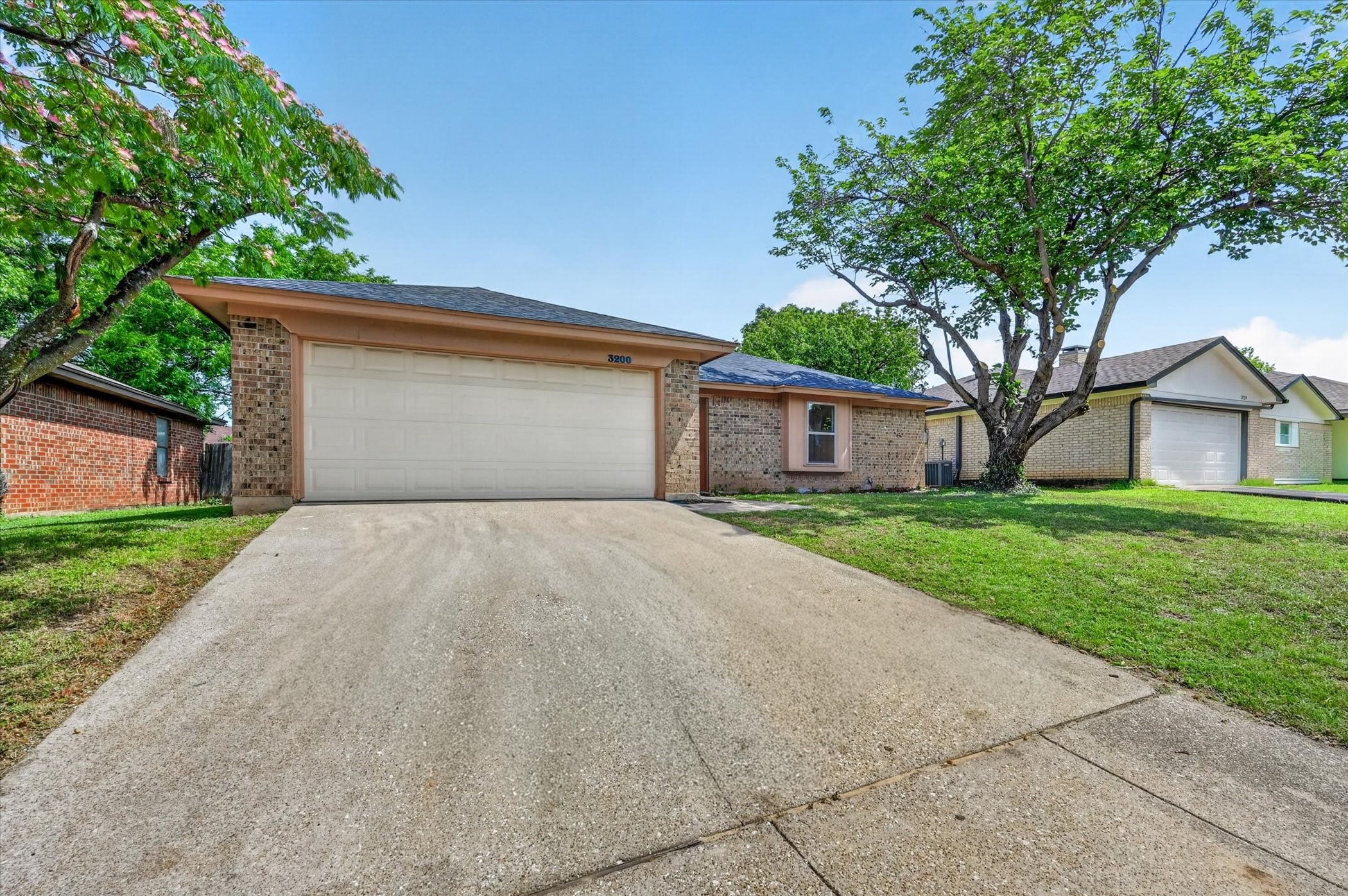 3200 S Meadow Drive Fort Worth TX 76133