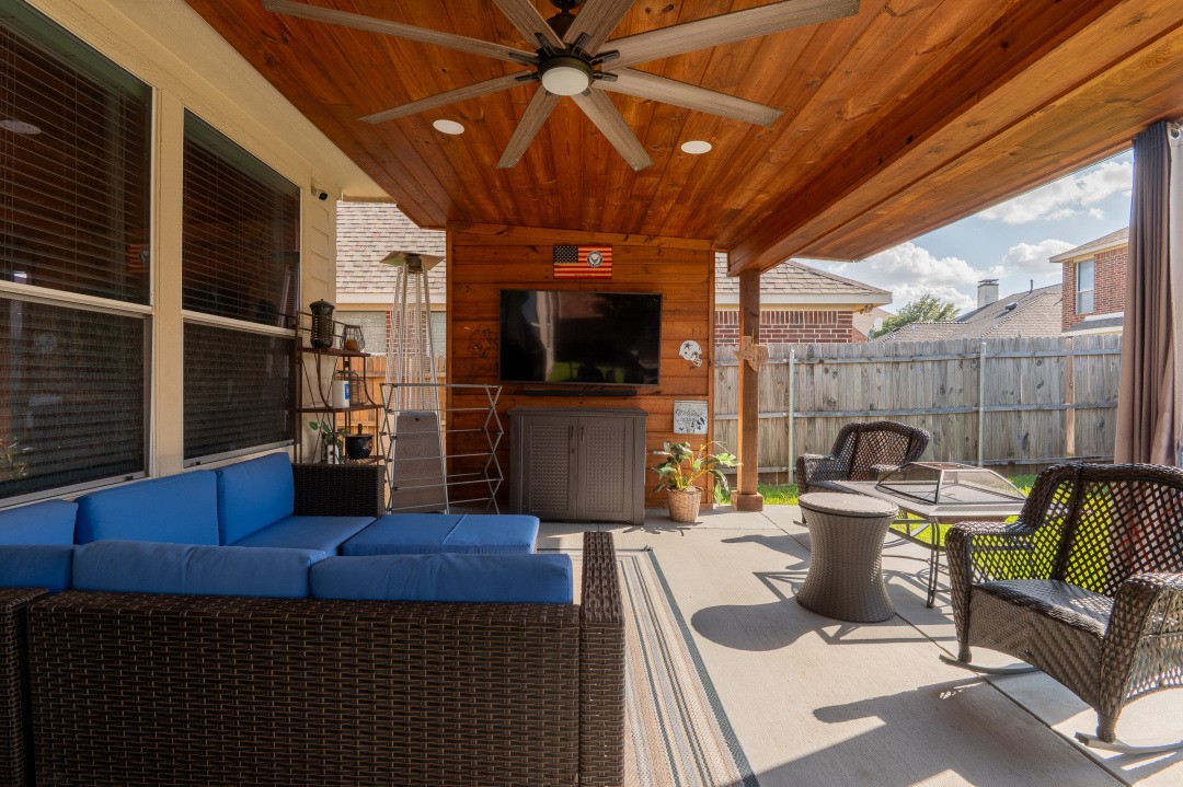 2248 Condor Street Grand Prairie TX 75052