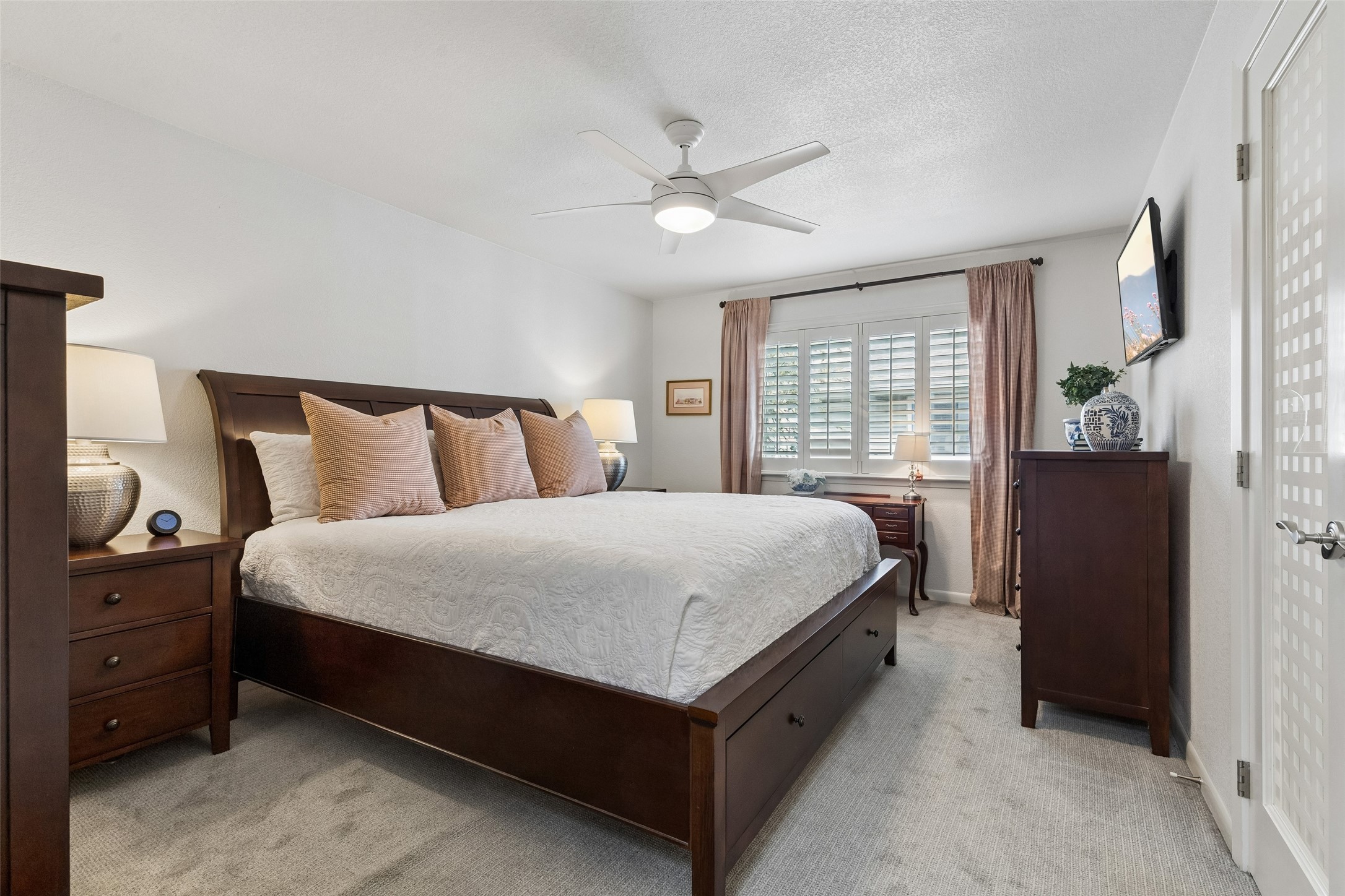 7450 Holly Hill Drive Dallas TX 75231