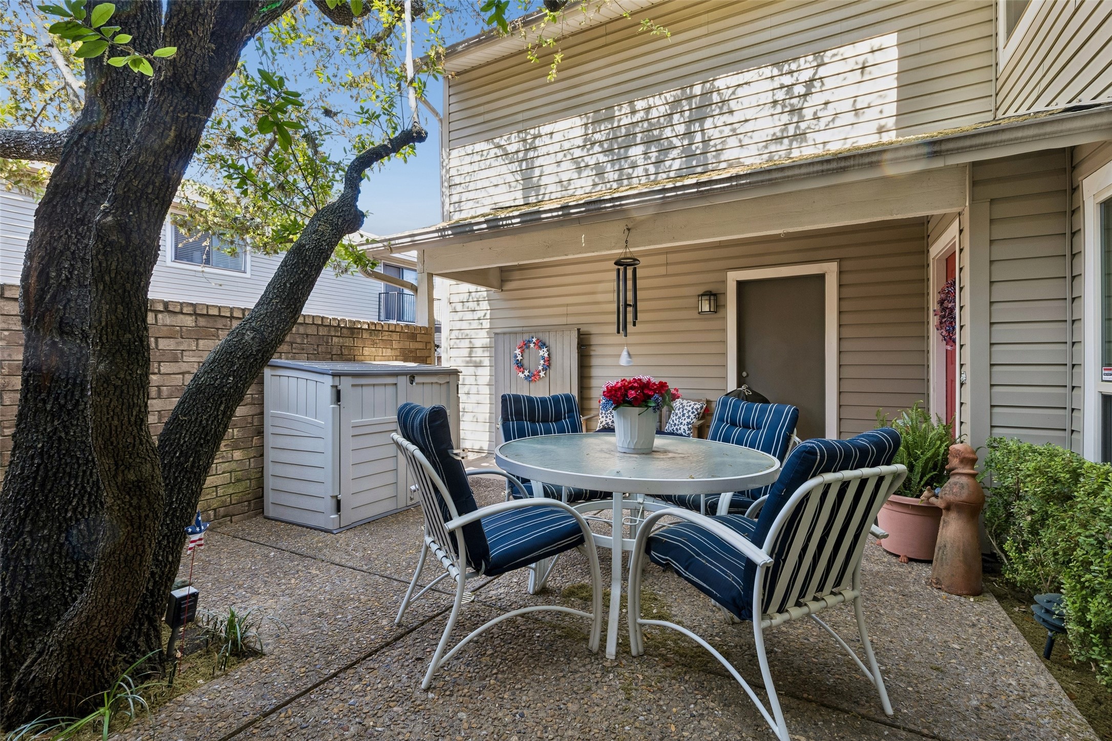 7450 Holly Hill Drive Dallas TX 75231