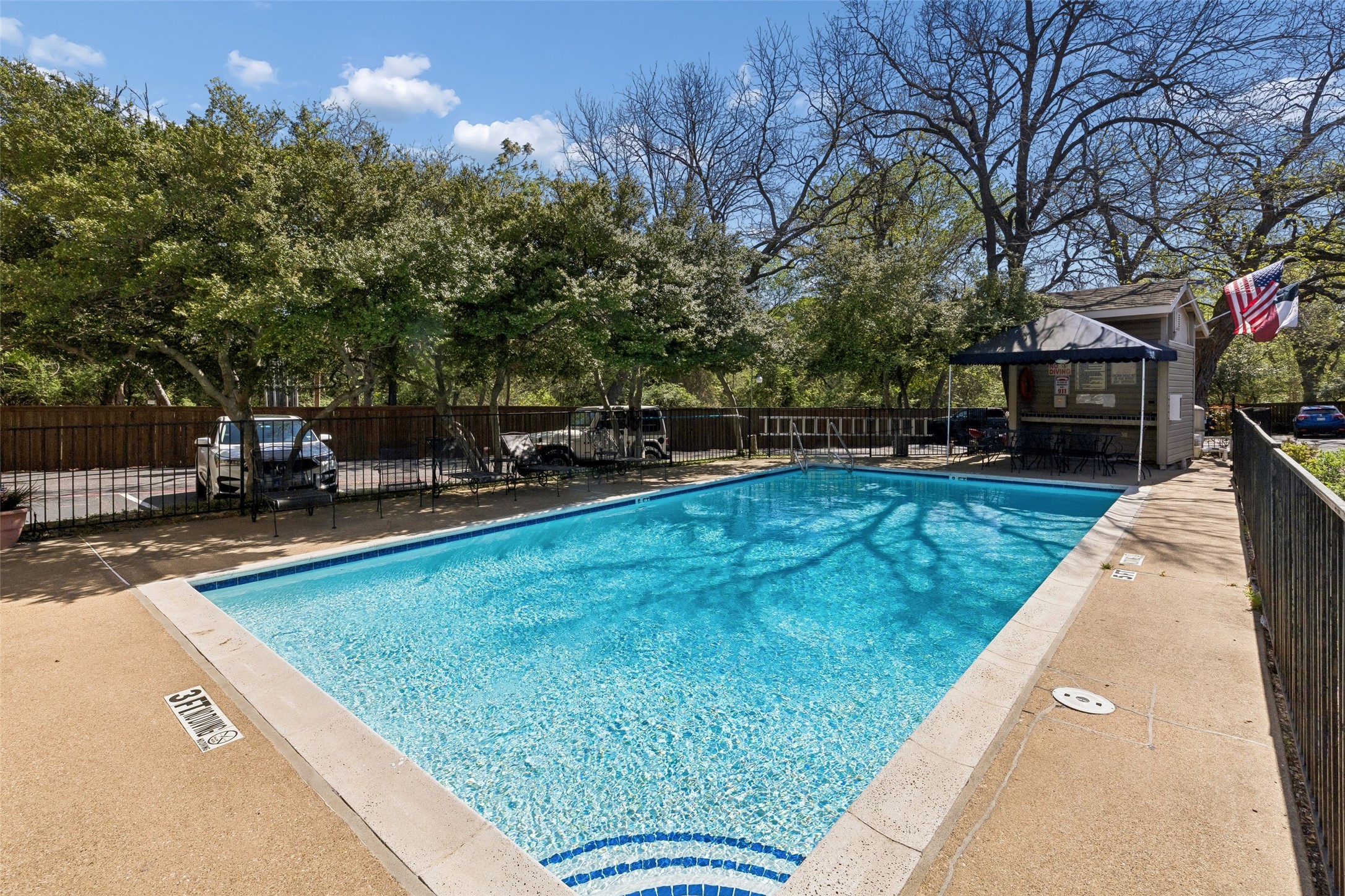 7450 Holly Hill Drive Dallas TX 75231