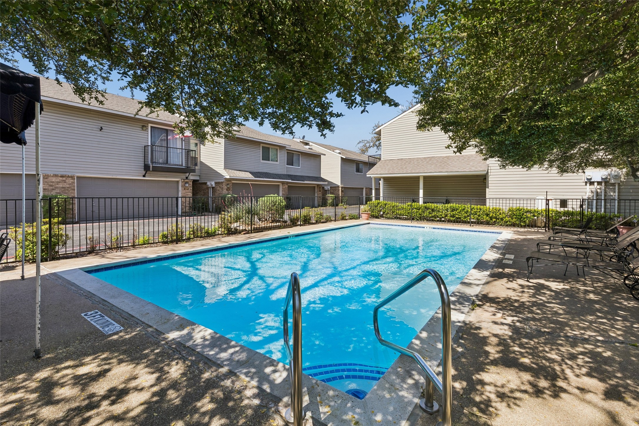 7450 Holly Hill Drive Dallas TX 75231