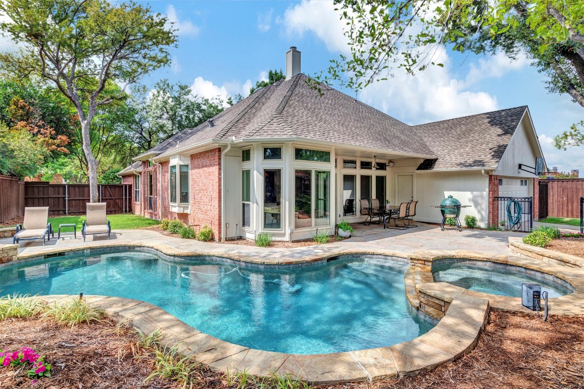 2507 Fallview Lane Carrollton TX 75007