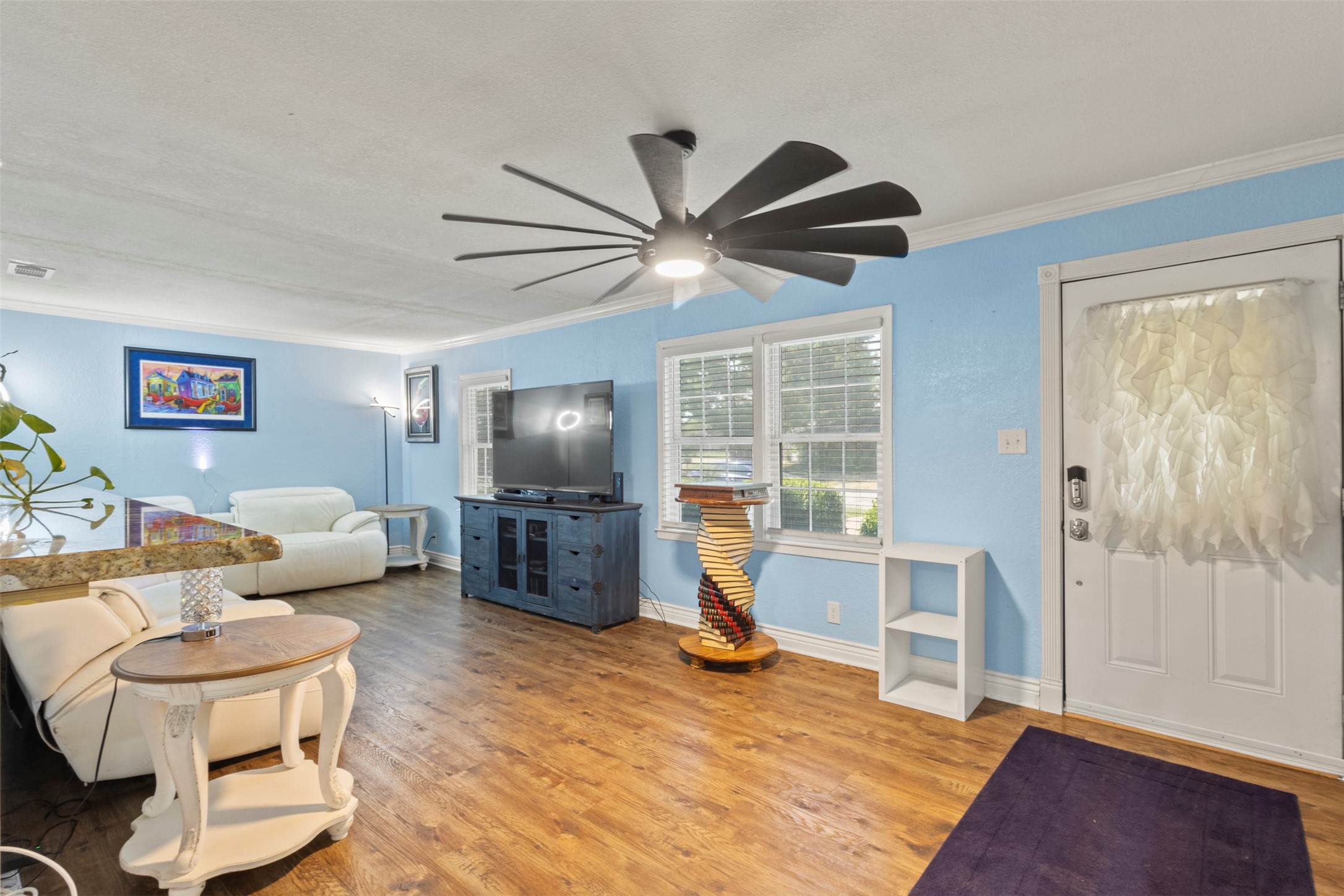 102 NE Murphy Road Burleson TX 76028