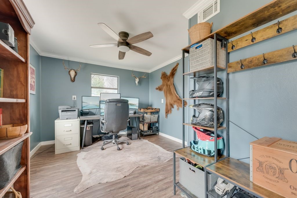 170 Rs County Road 3326 Emory TX 75440