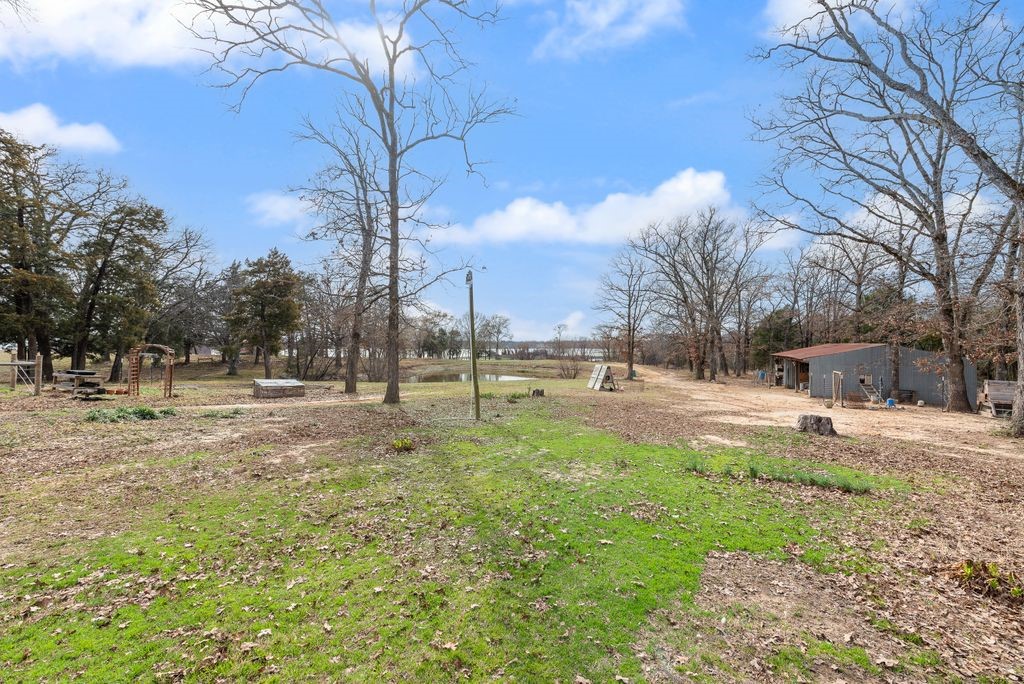 170 Rs County Road 3326 Emory TX 75440