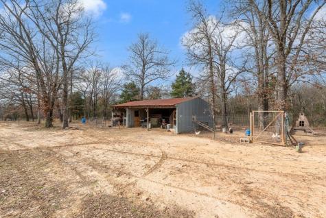 170 Rs County Road 3326 Emory TX 75440