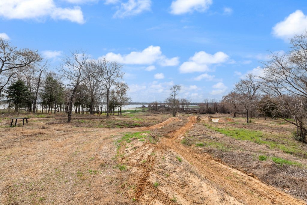 170 Rs County Road 3326 Emory TX 75440