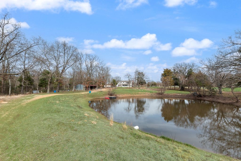 170 Rs County Road 3326 Emory TX 75440