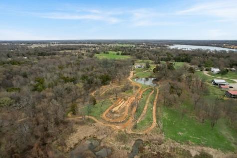 170 Rs County Road 3326 Emory TX 75440