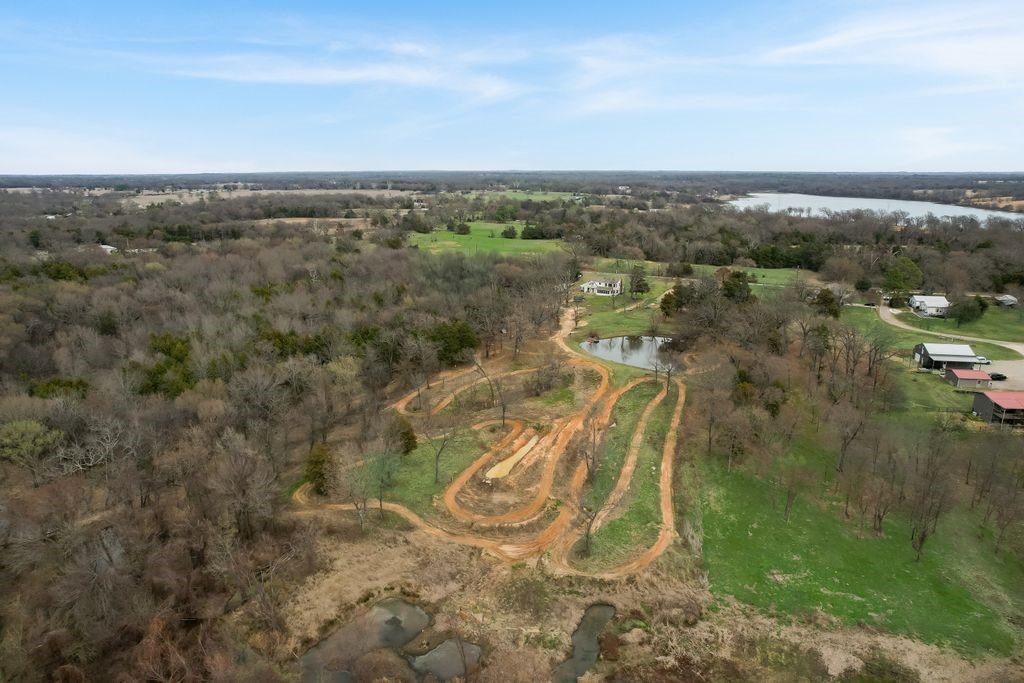 170 Rs County Road 3326 Emory TX 75440