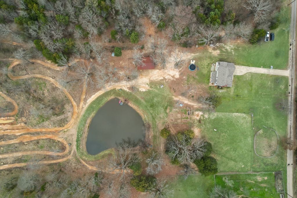 170 Rs County Road 3326 Emory TX 75440