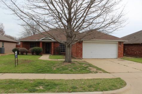 145 Blue Wood Drive Saginaw TX 76179