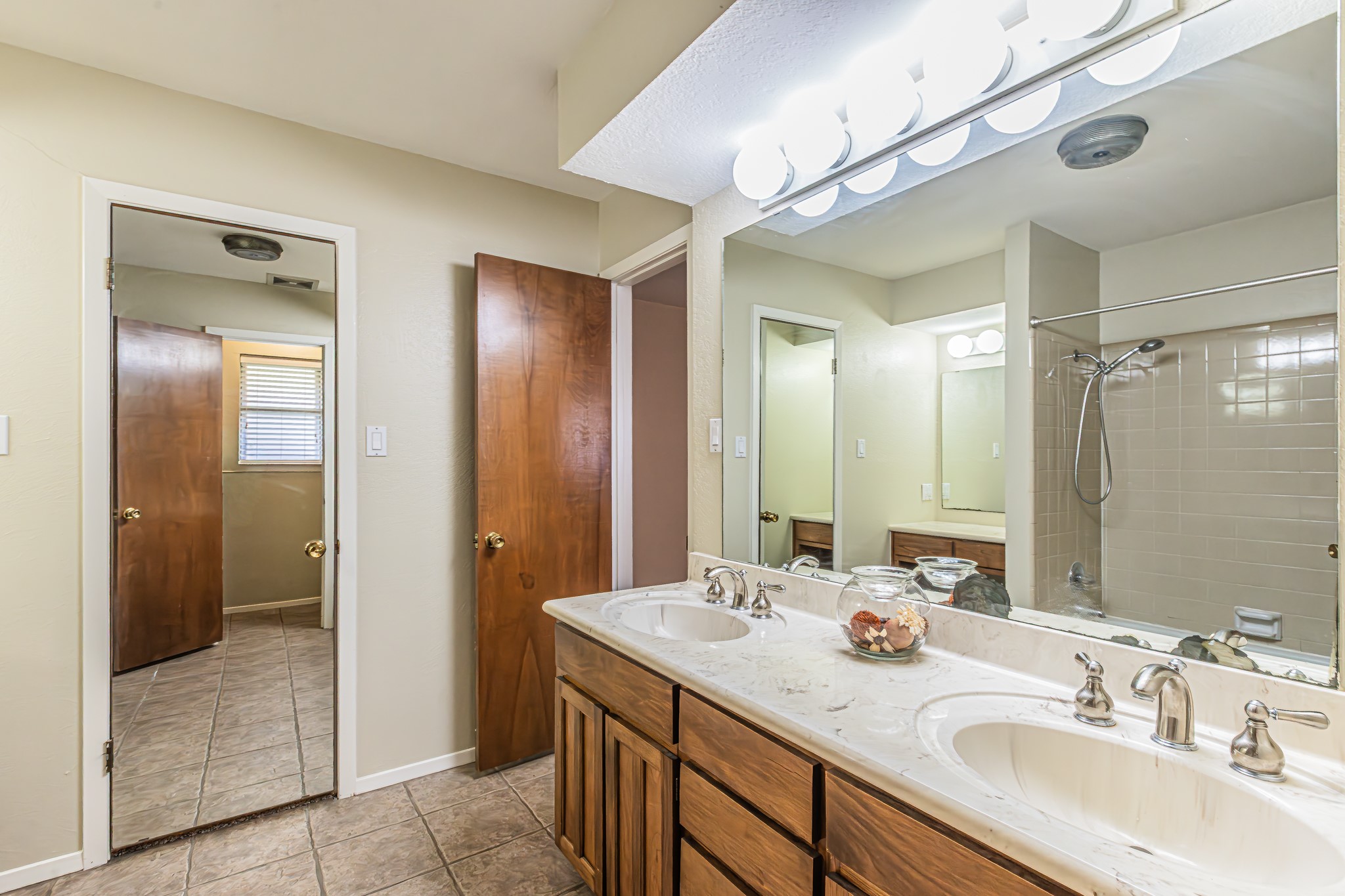6901 Alexandria Court Fort Worth TX 76133
