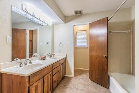 6901 Alexandria Court Fort Worth TX 76133