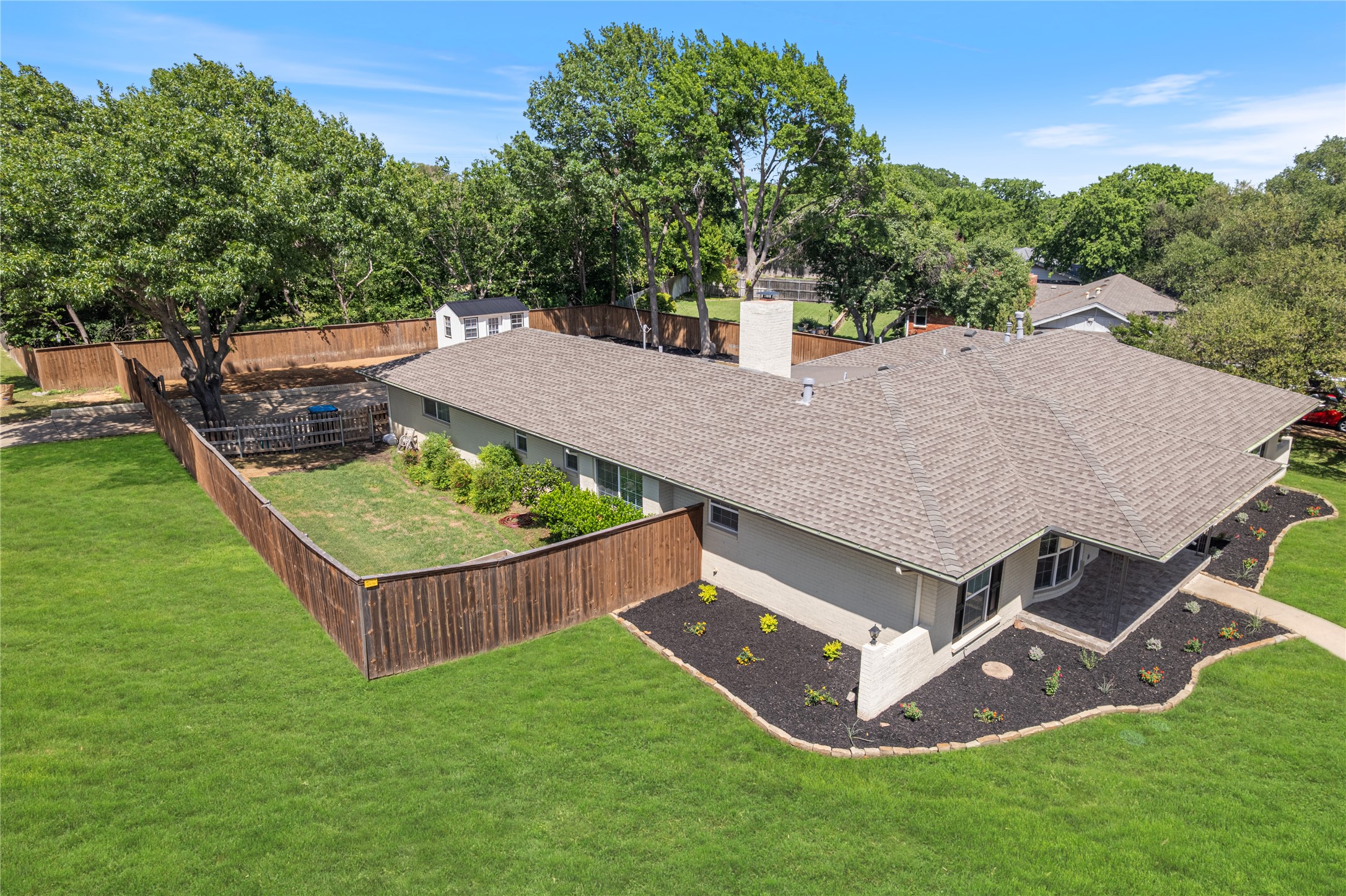 1924 Dakar Road E Fort Worth TX 76116