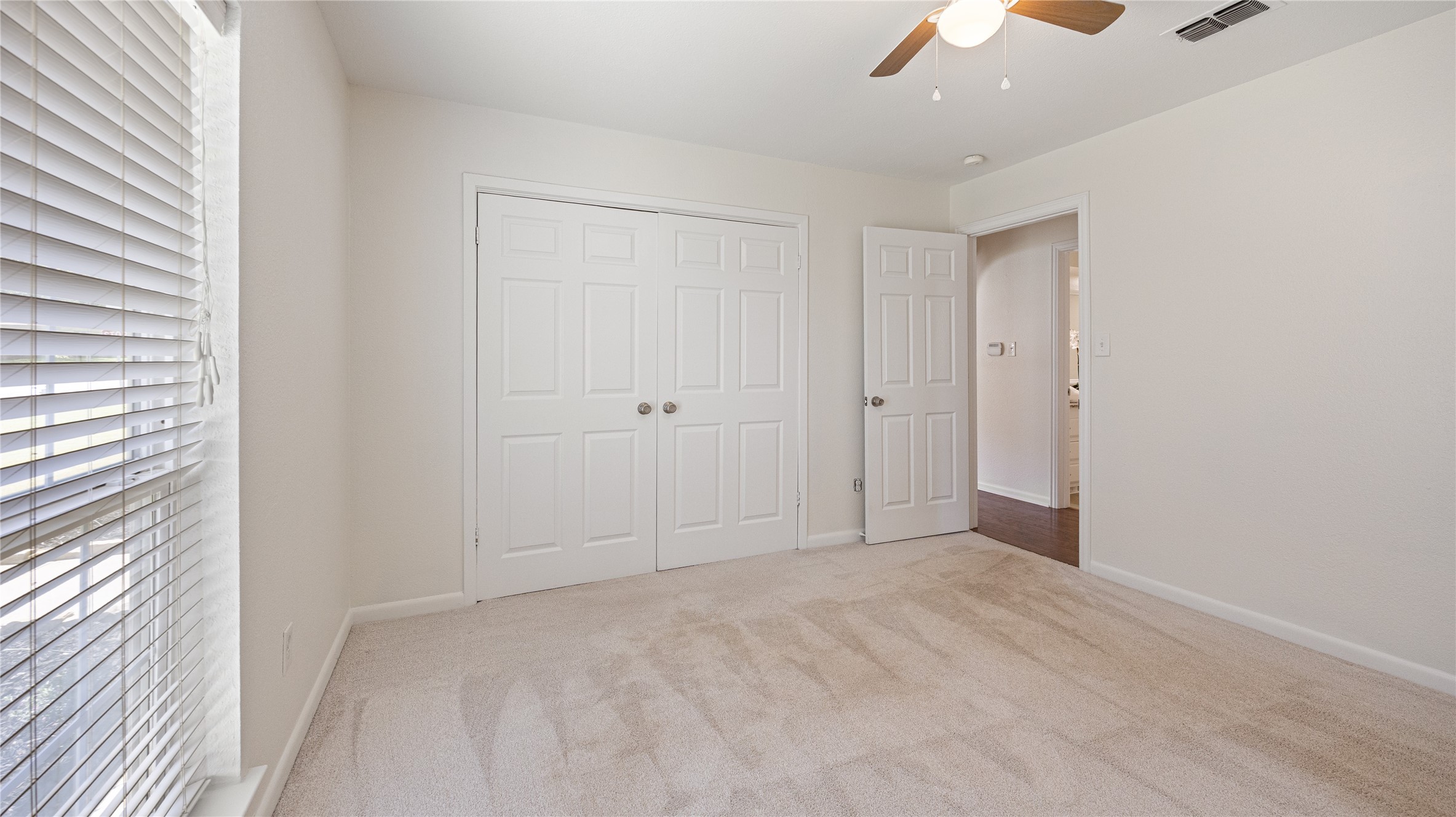 1924 Dakar Road E Fort Worth TX 76116