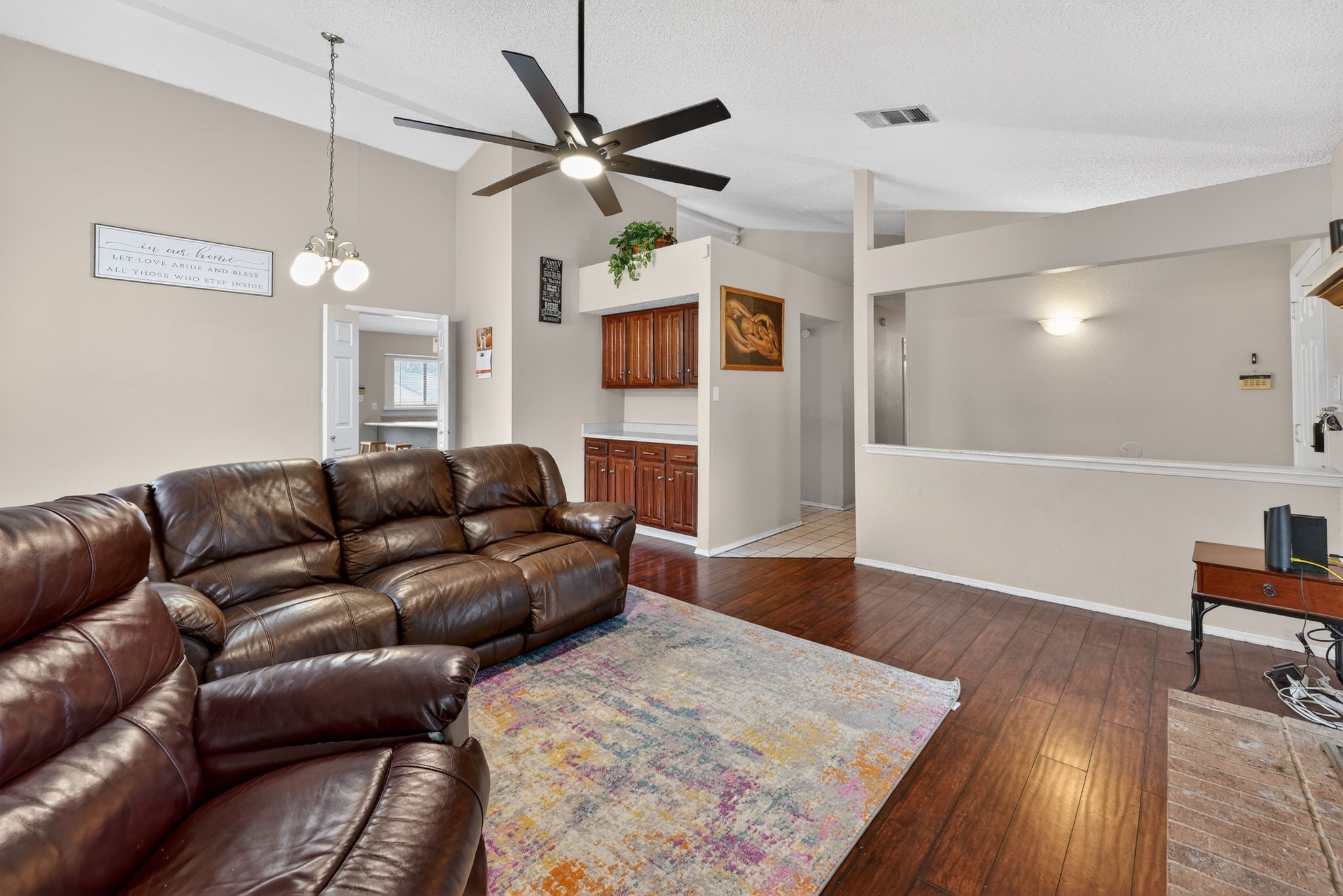 5209 Nocona Lane Arlington TX 76018