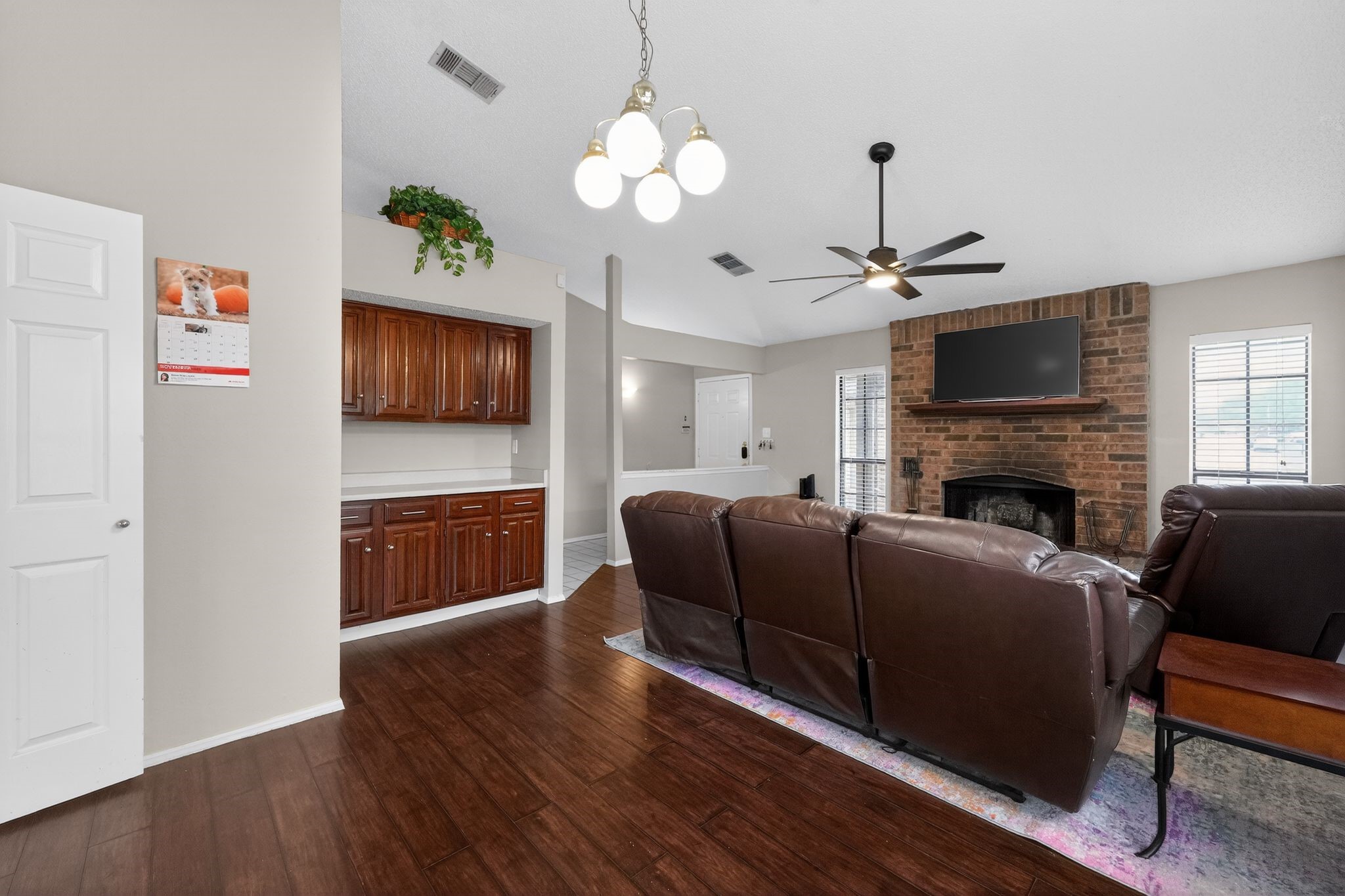 5209 Nocona Lane Arlington TX 76018