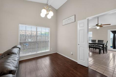 5209 Nocona Lane Arlington TX 76018