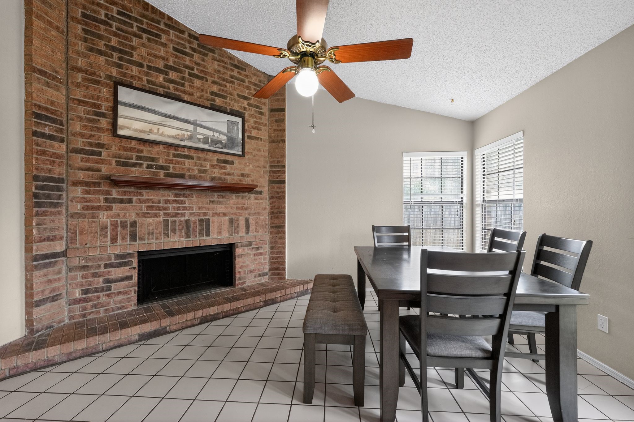 5209 Nocona Lane Arlington TX 76018