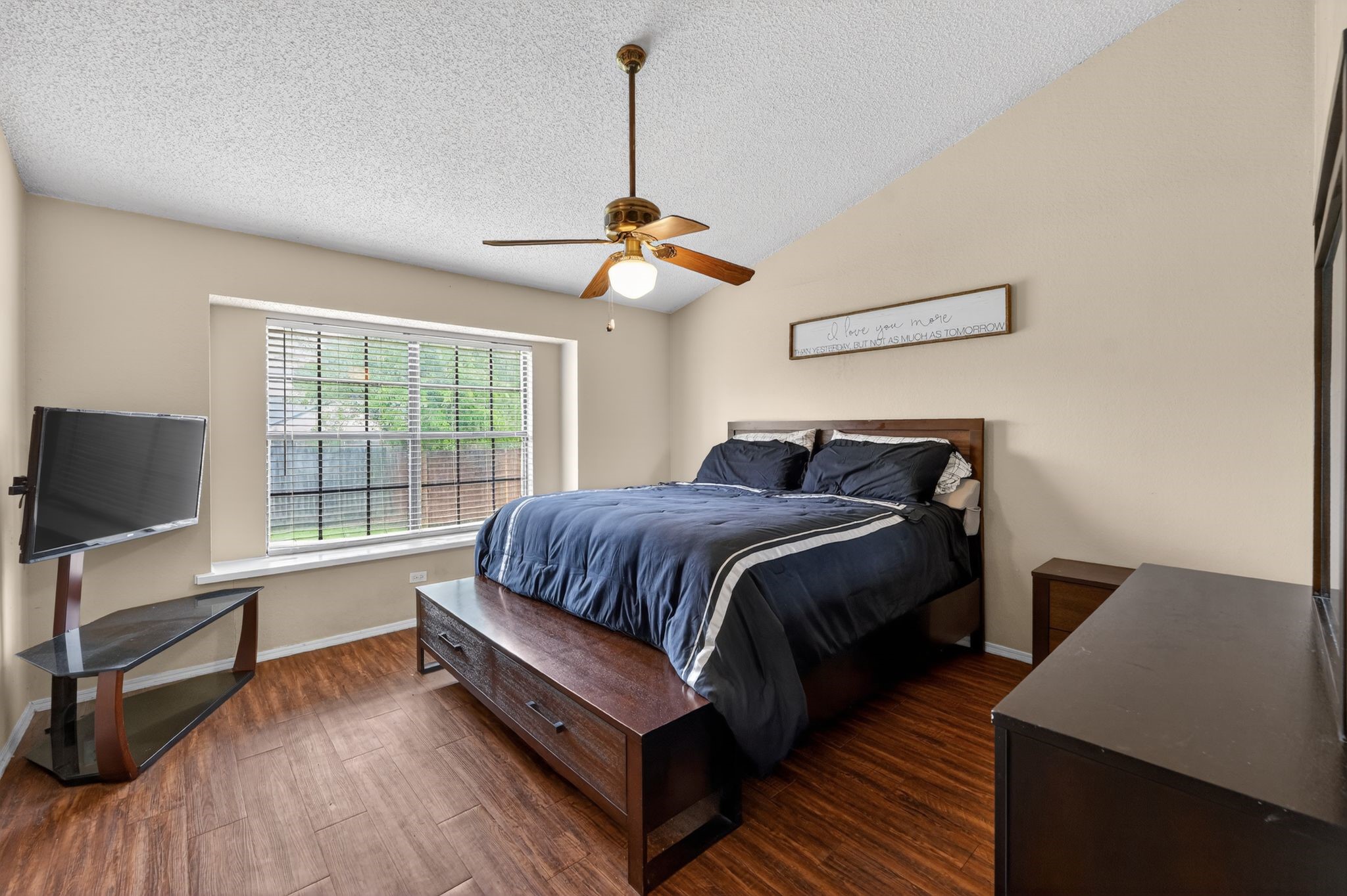 5209 Nocona Lane Arlington TX 76018