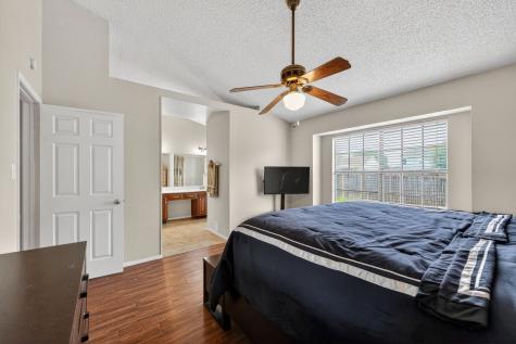 5209 Nocona Lane Arlington TX 76018