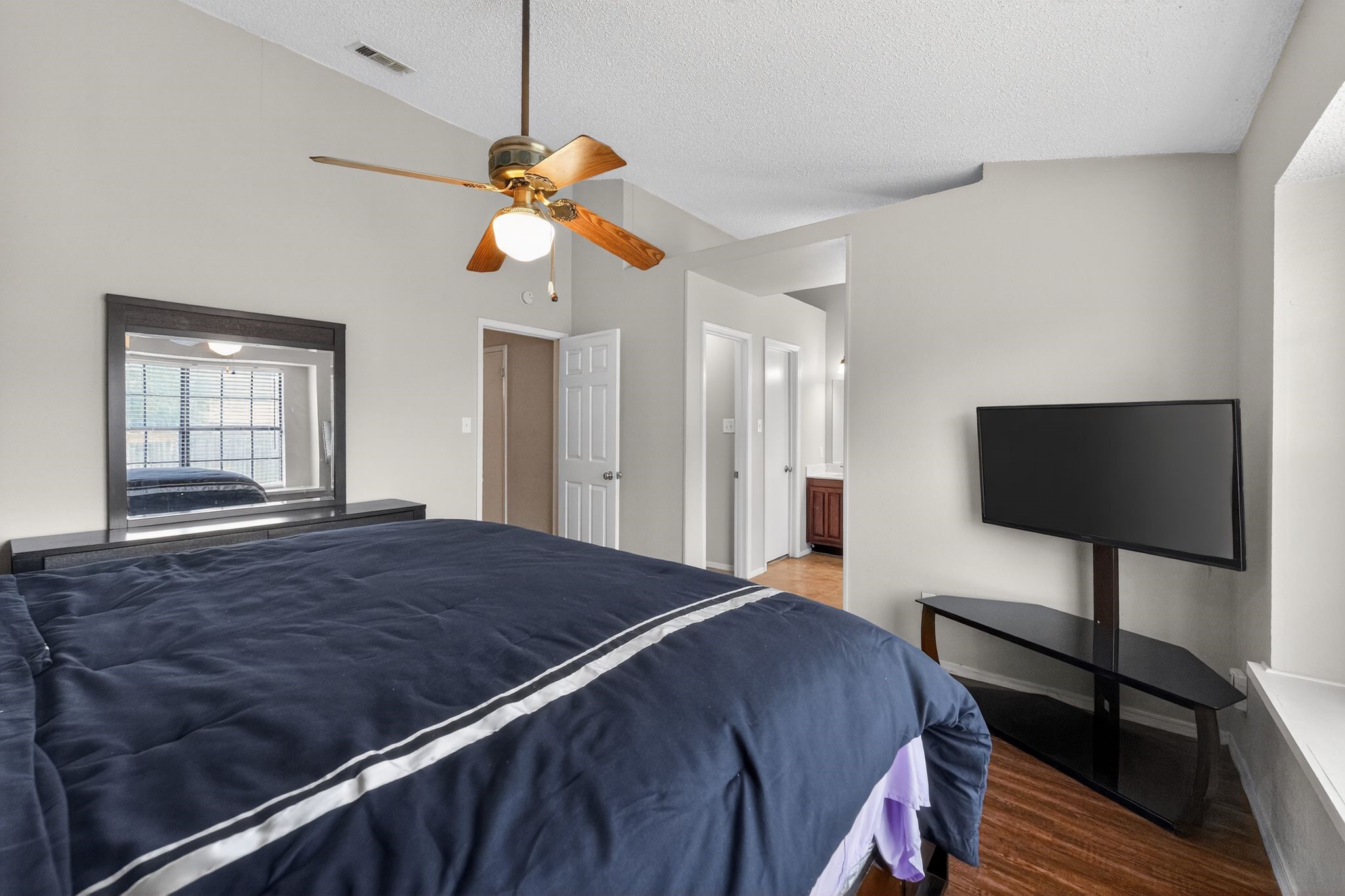 5209 Nocona Lane Arlington TX 76018