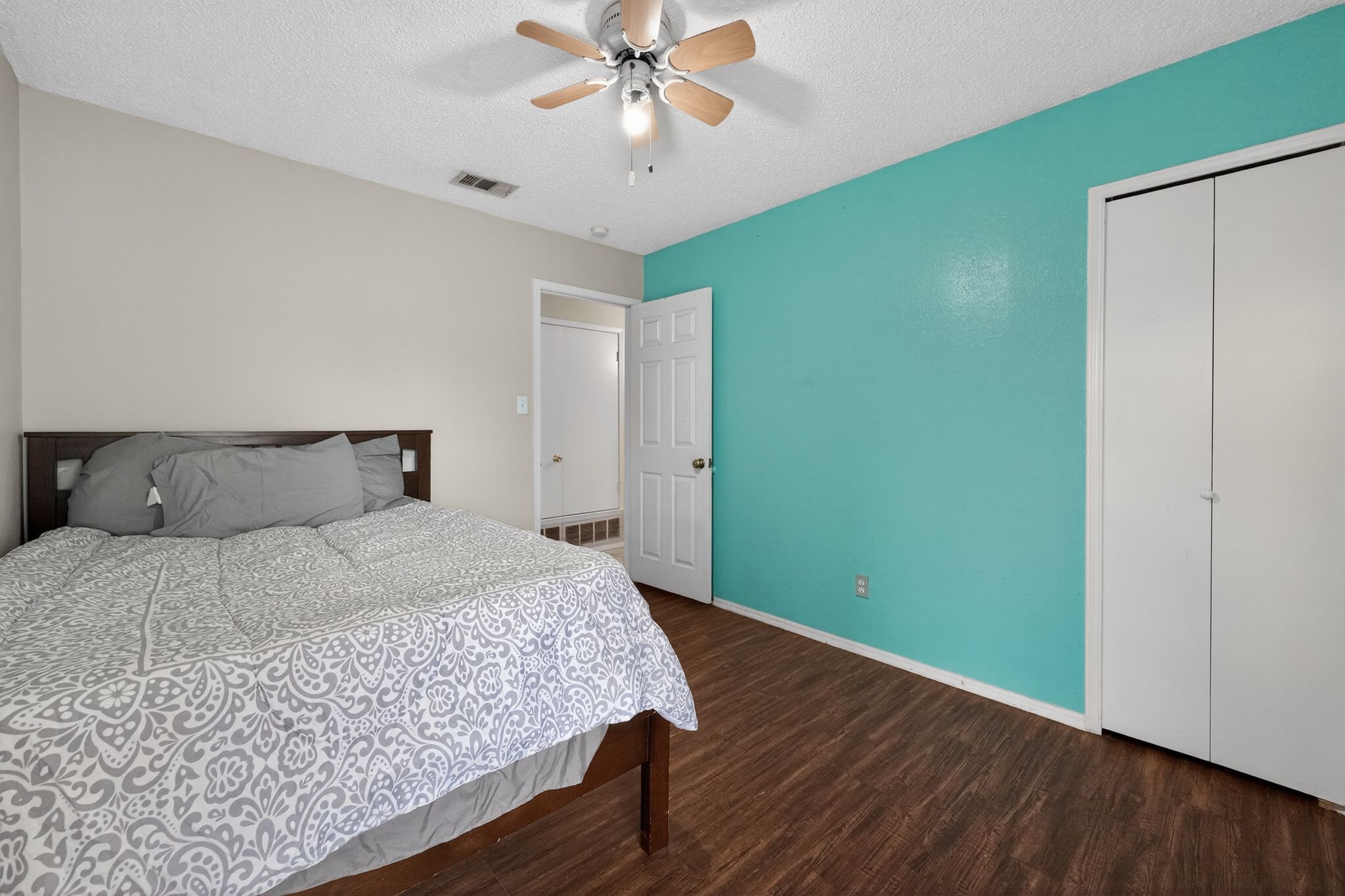 5209 Nocona Lane Arlington TX 76018