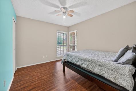 5209 Nocona Lane Arlington TX 76018