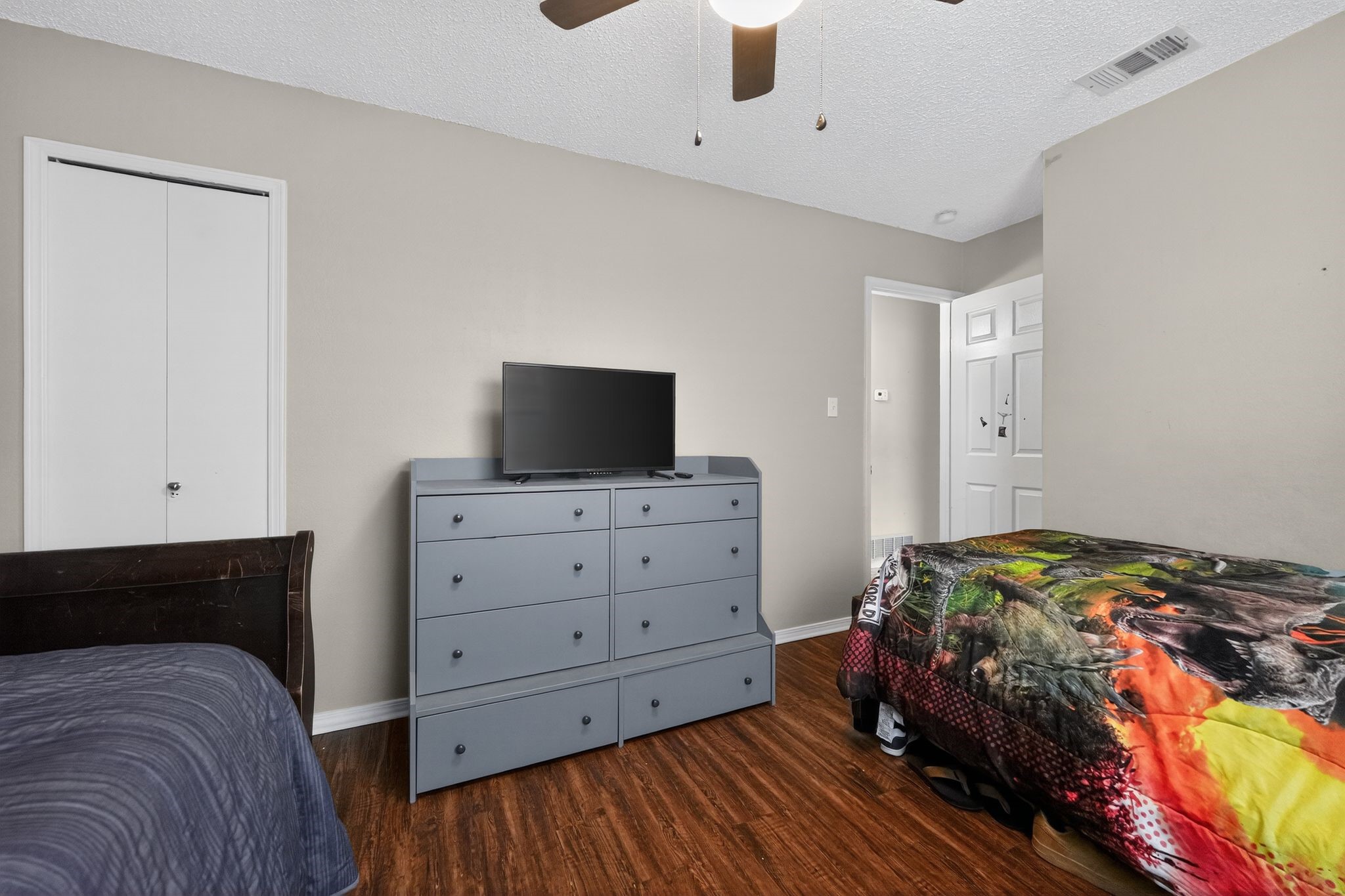 5209 Nocona Lane Arlington TX 76018
