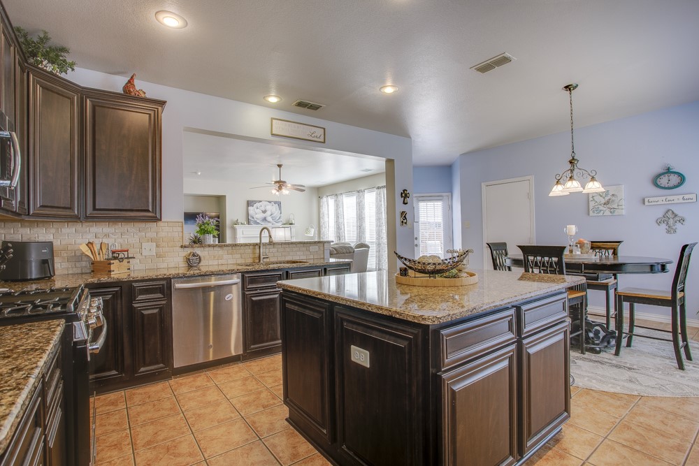 7906 Marquett Drive Rowlett TX 75089