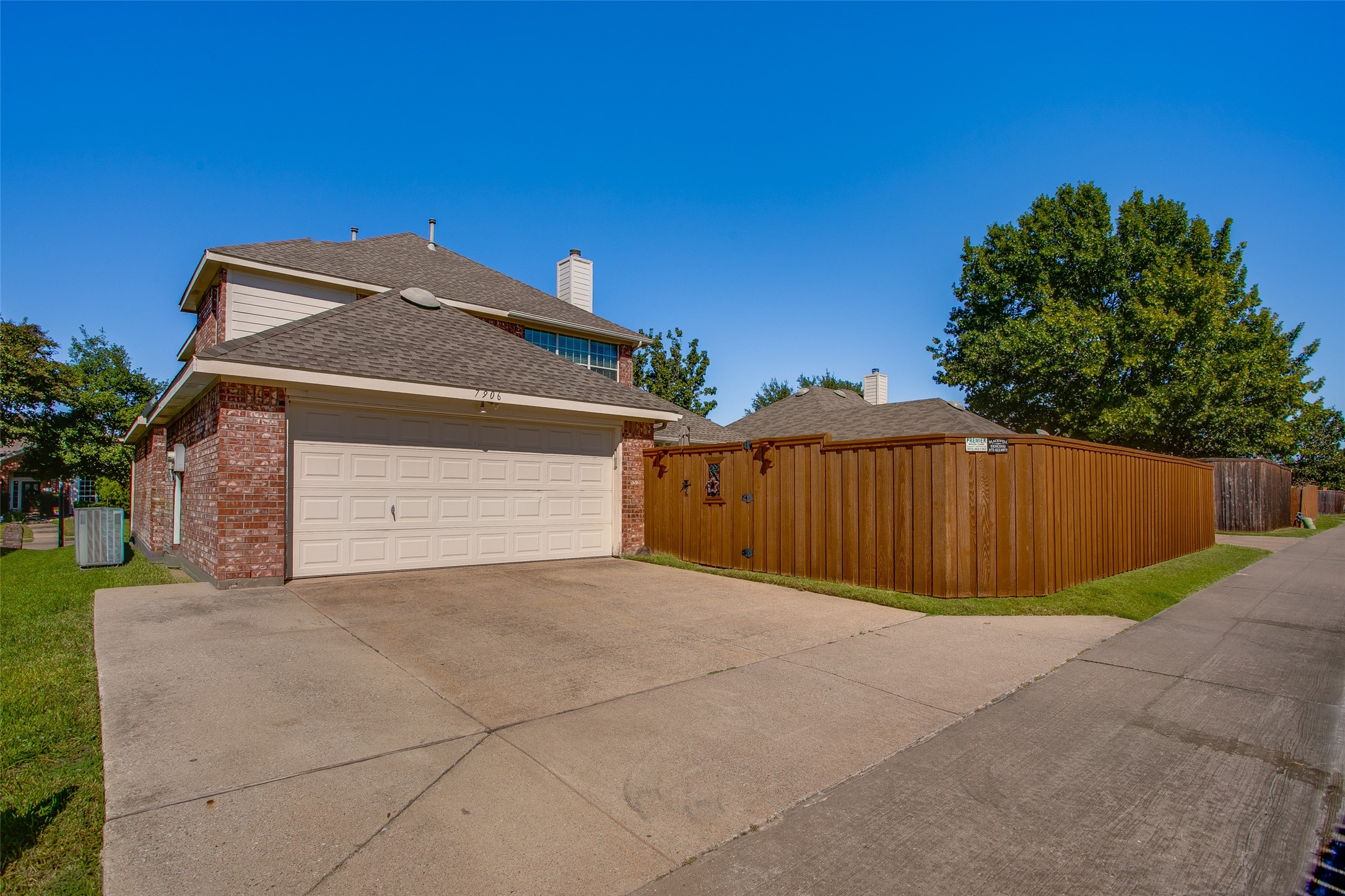 7906 Marquett Drive Rowlett TX 75089