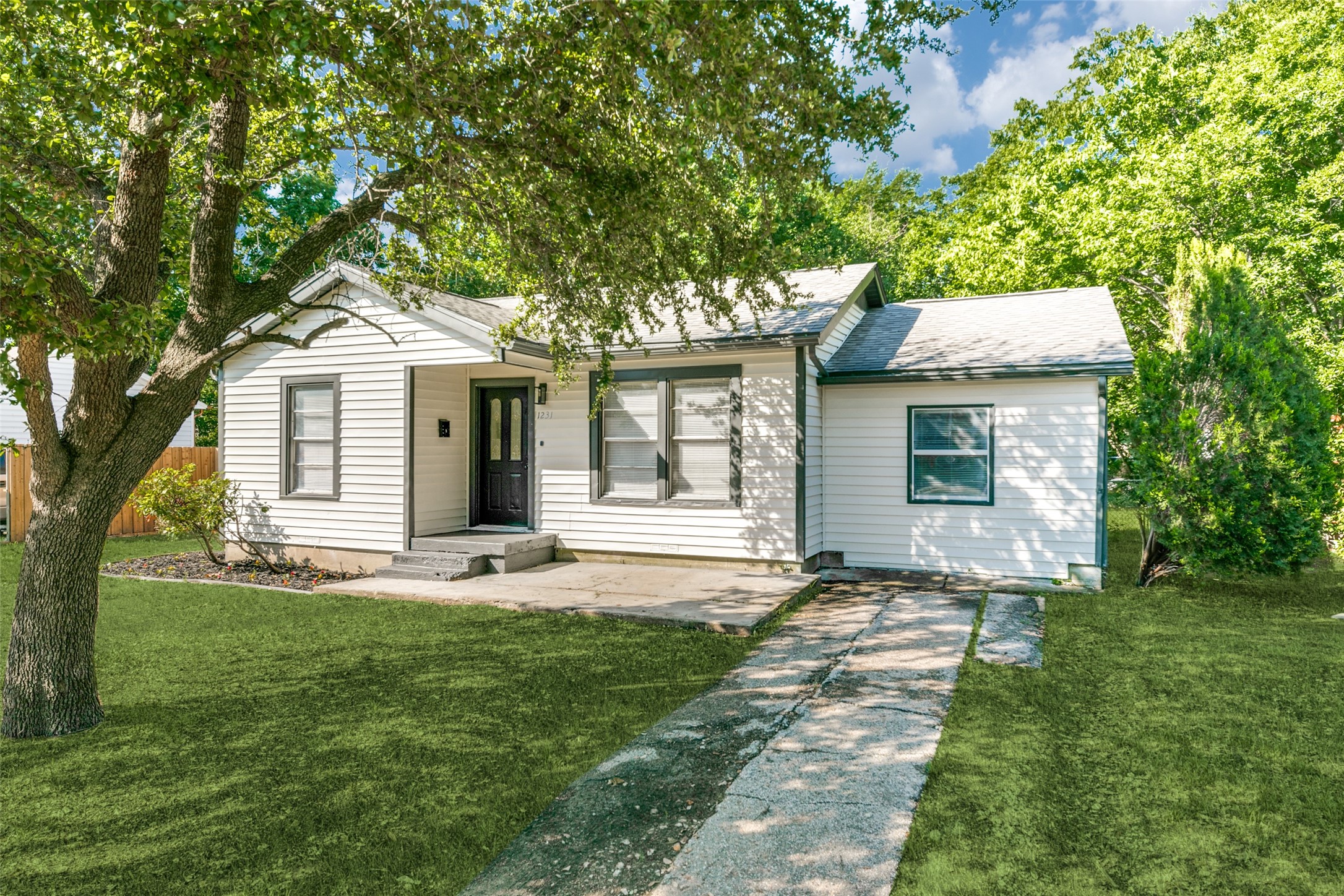 1231 Casa Vale Drive Dallas TX 75218