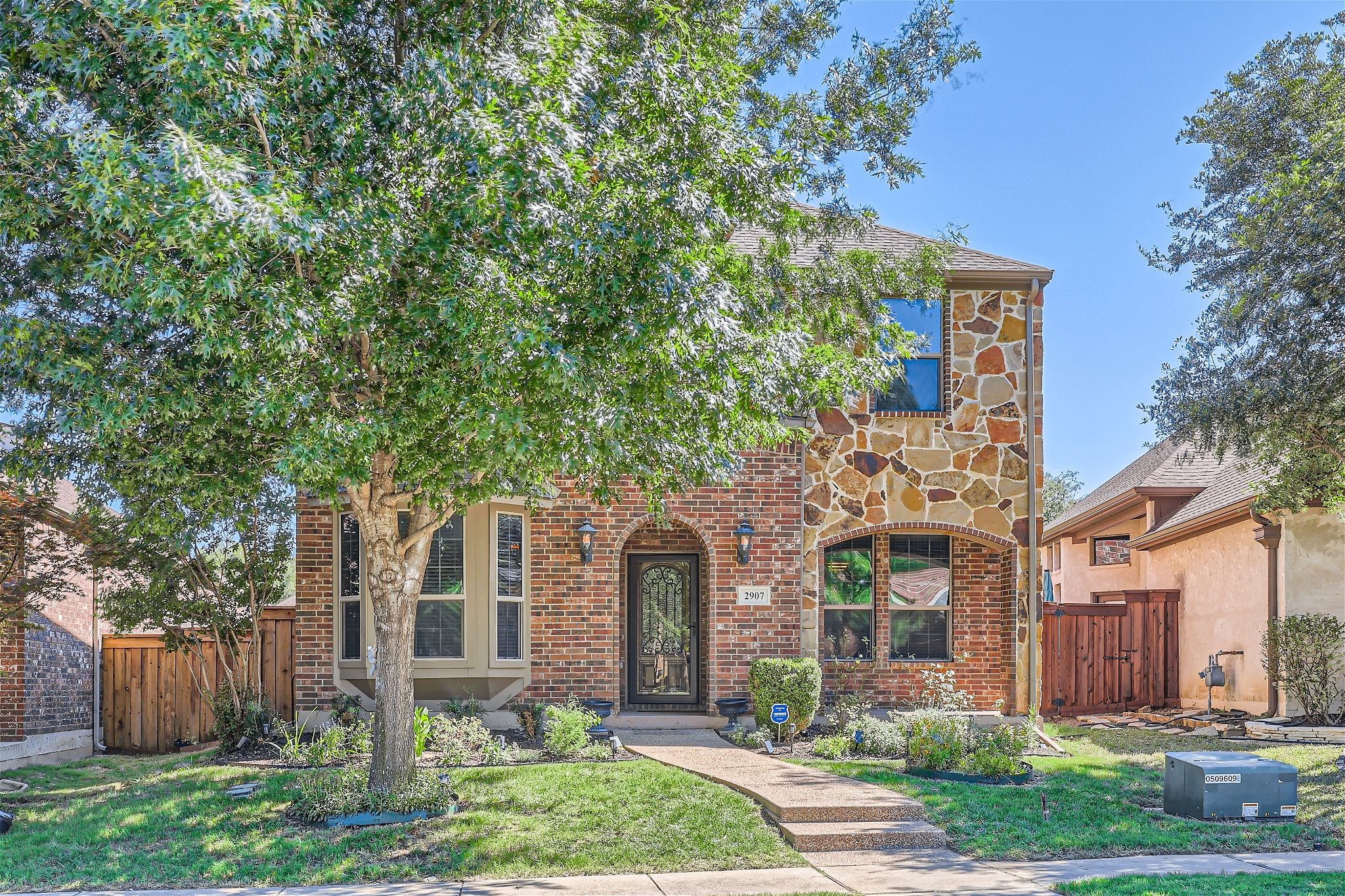 2907 Fontana Grand Prairie TX 75054