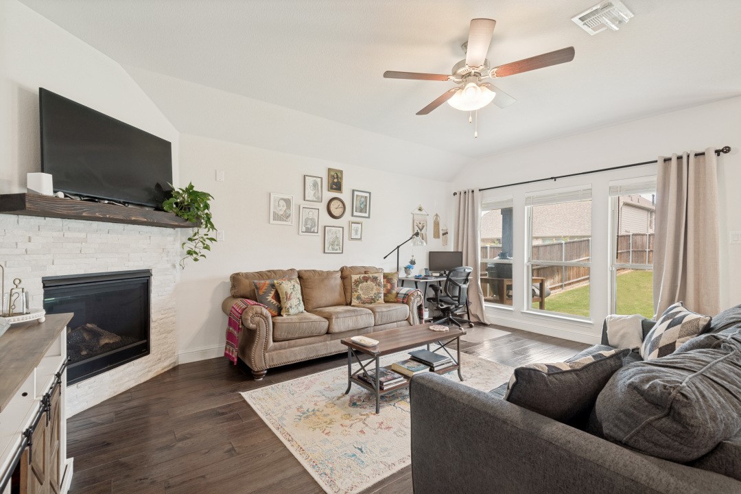 206 Highedge Drive Fate TX 75087