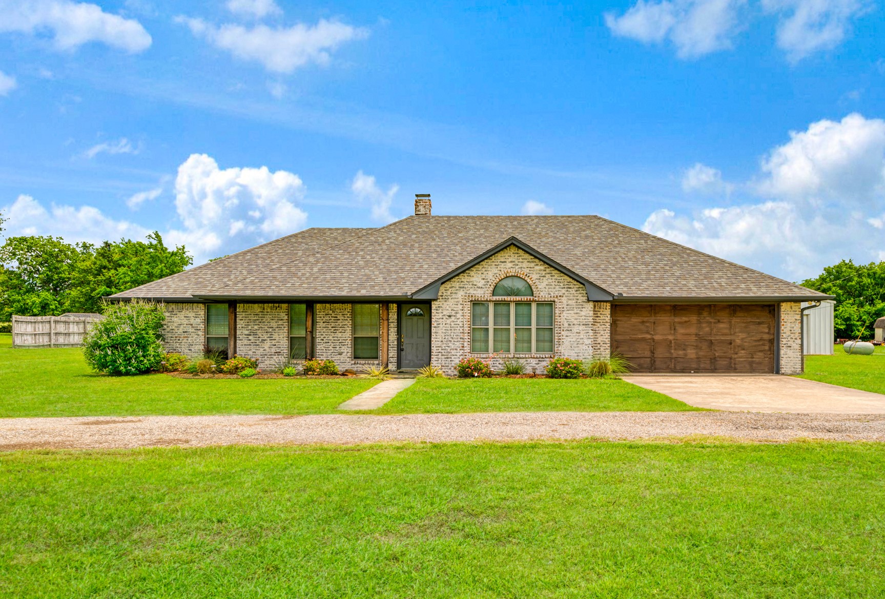 1250 Cr 32240 Sumner TX 75486