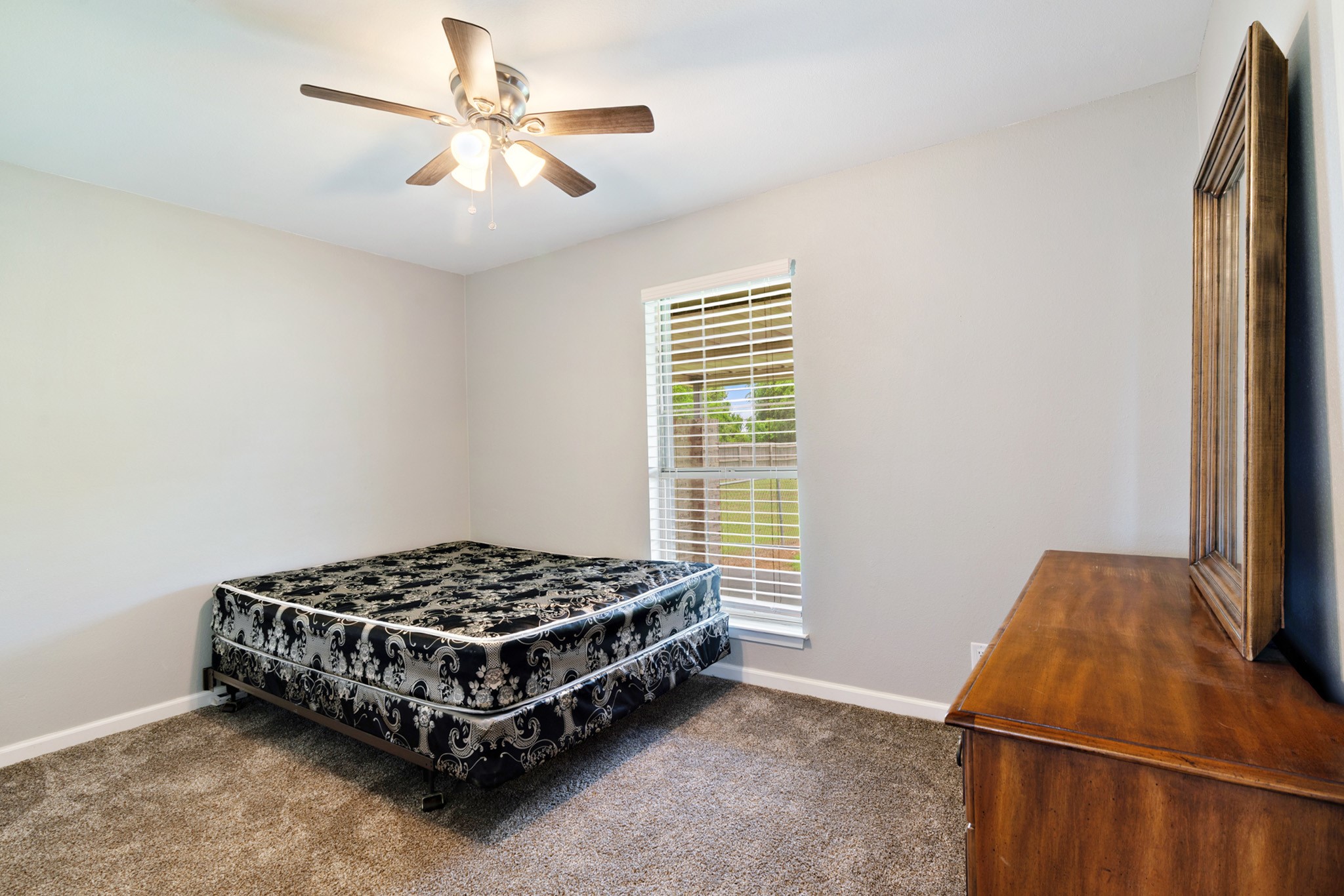 1250 Cr 32240 Sumner TX 75486
