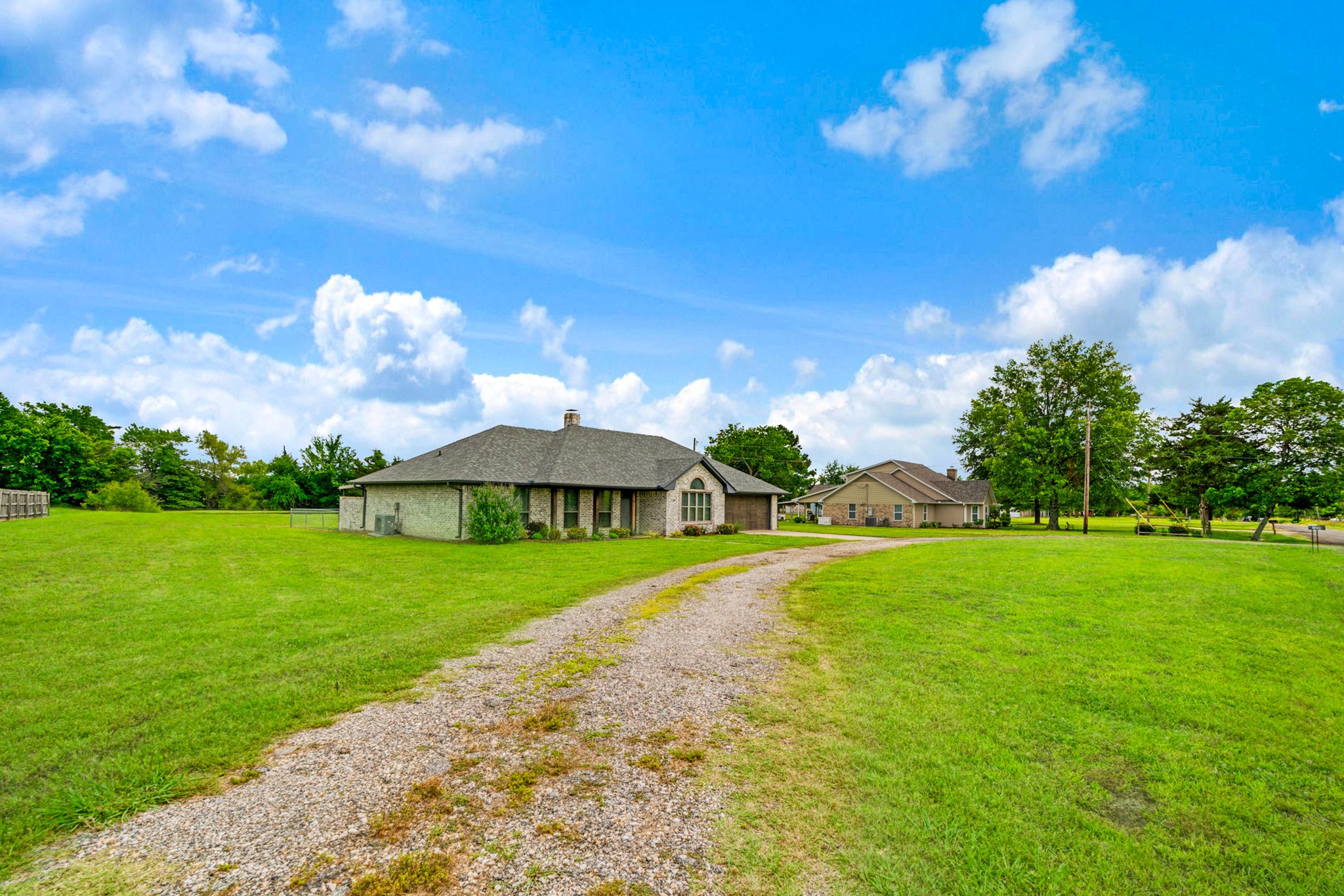 1250 Cr 32240 Sumner TX 75486