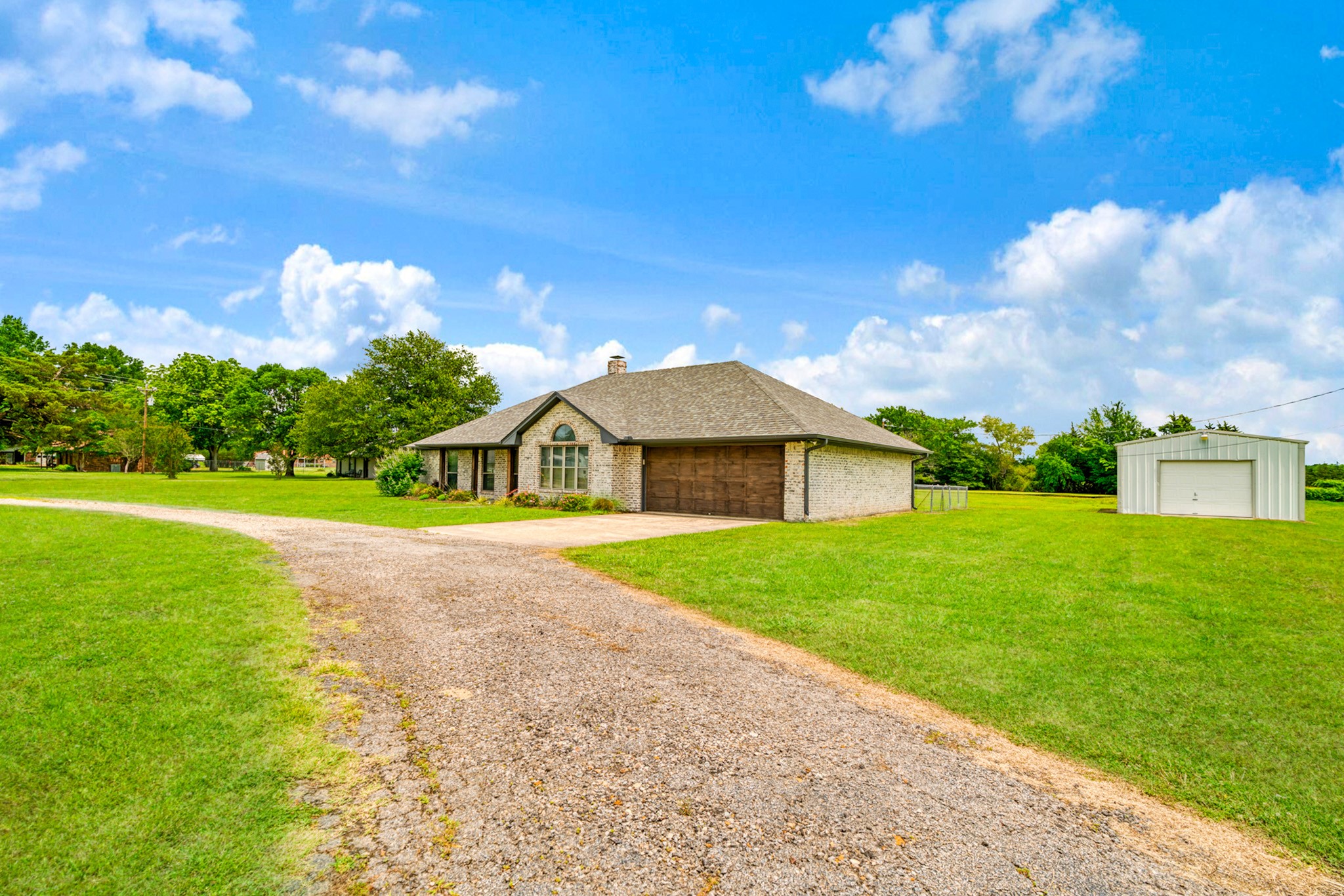 1250 Cr 32240 Sumner TX 75486