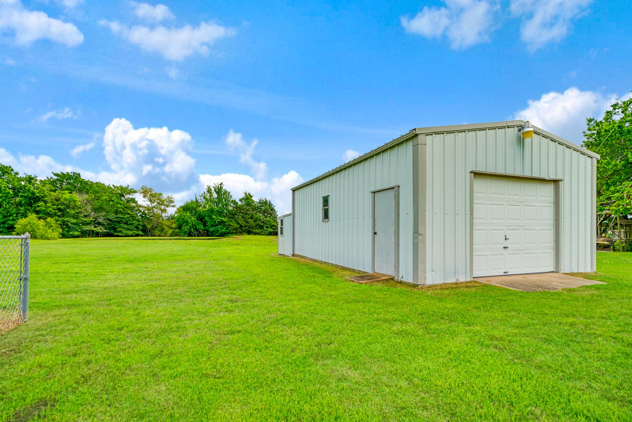 1250 Cr 32240 Sumner TX 75486