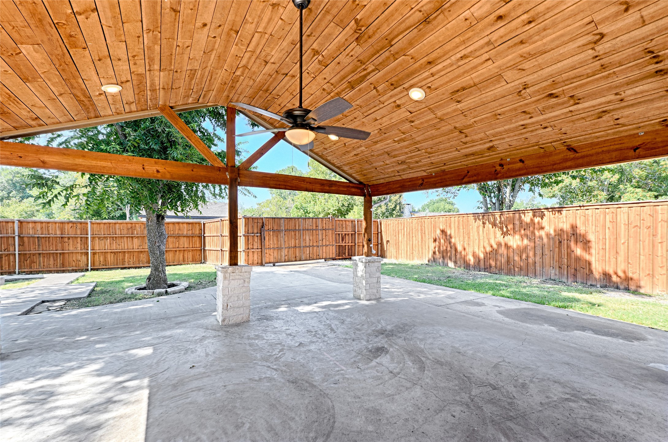 1510 Shorehaven Drive Garland TX 75040