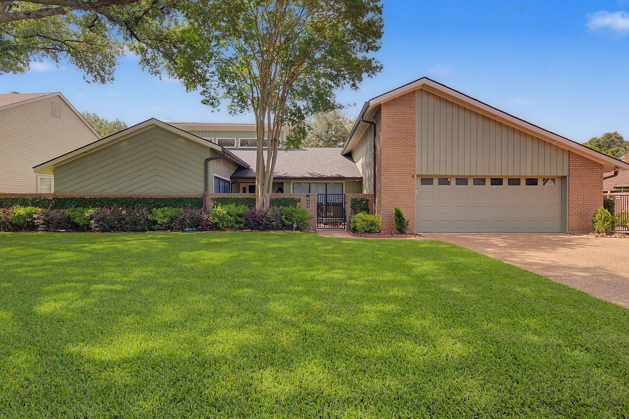 223 Summit Drive Bossier City LA 71111