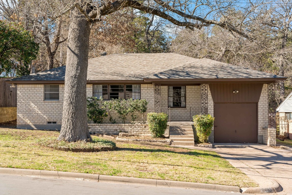2403 Santa Cruz Drive Dallas TX 75227