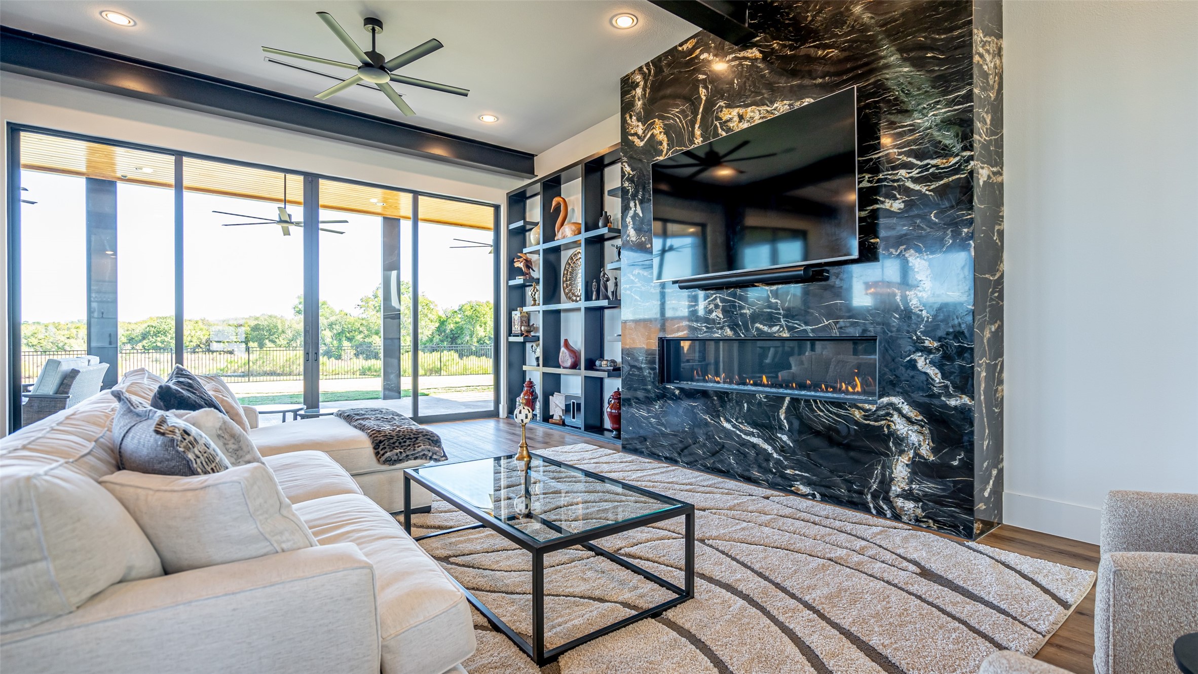 1424 Isle Cove Drive Arlington TX 76005