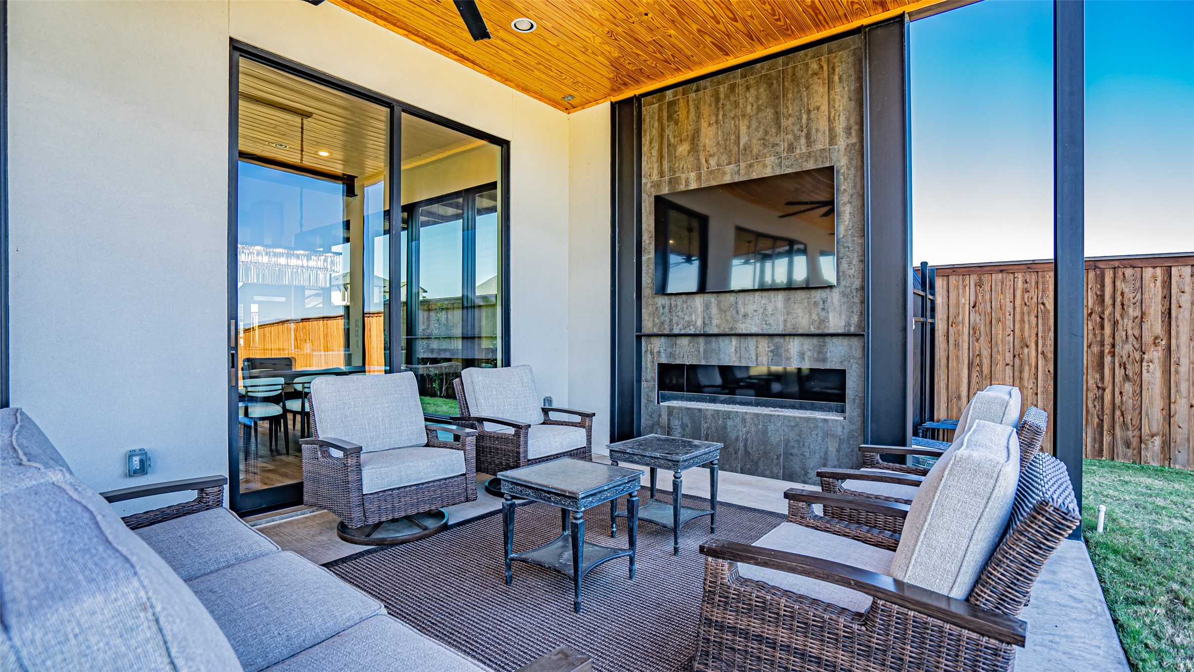 1424 Isle Cove Drive Arlington TX 76005