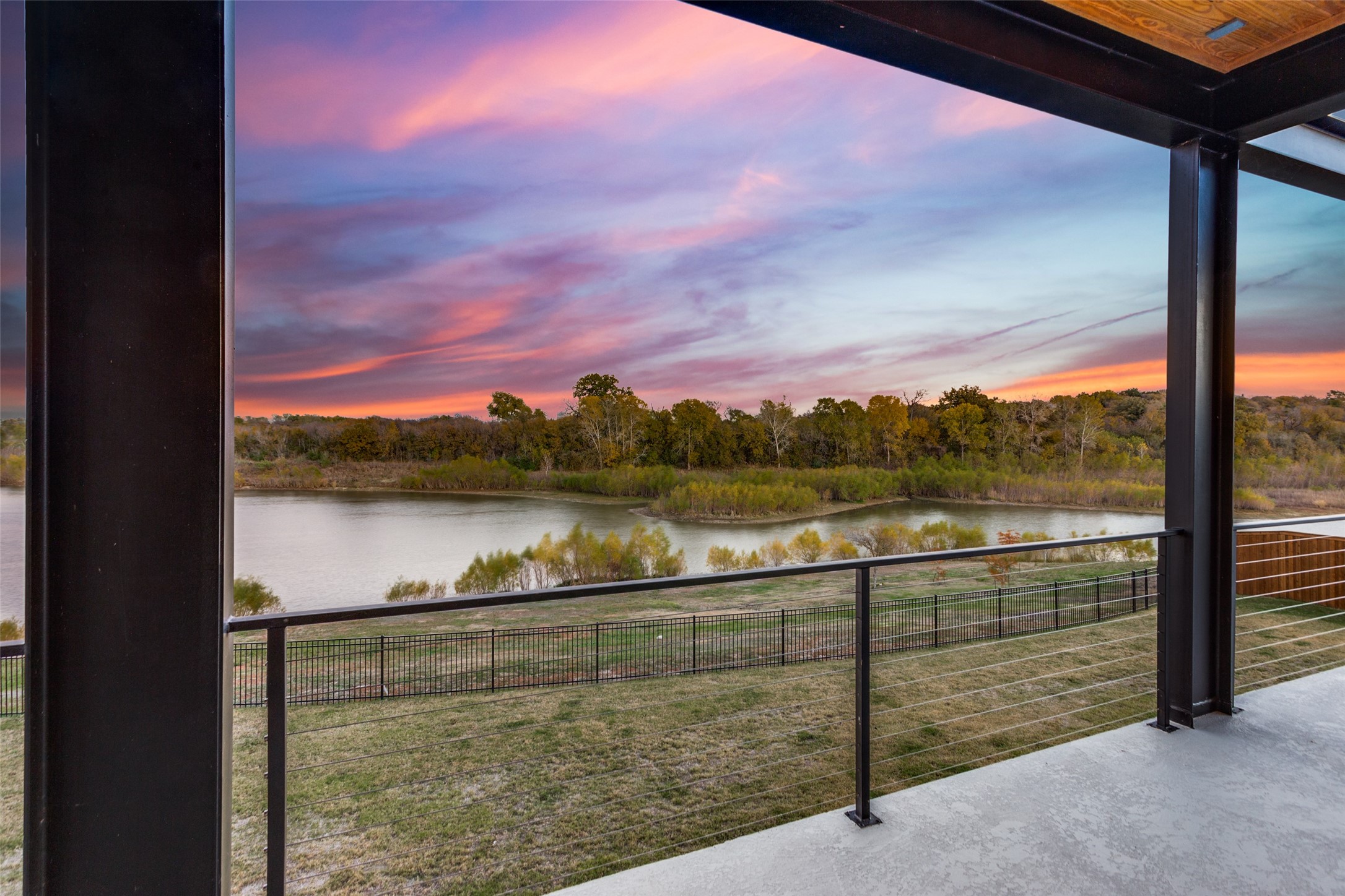 1424 Isle Cove Drive Arlington TX 76005